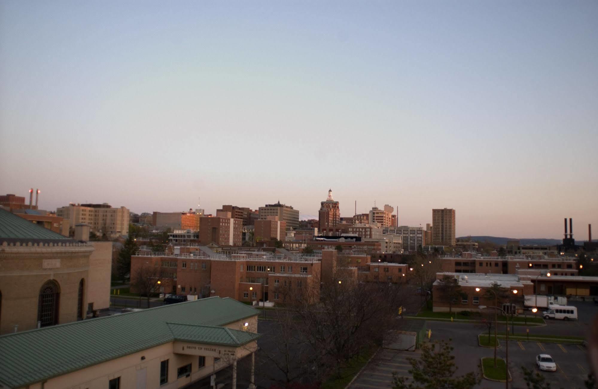 The Parkview Hotel Syracuse Esterno foto